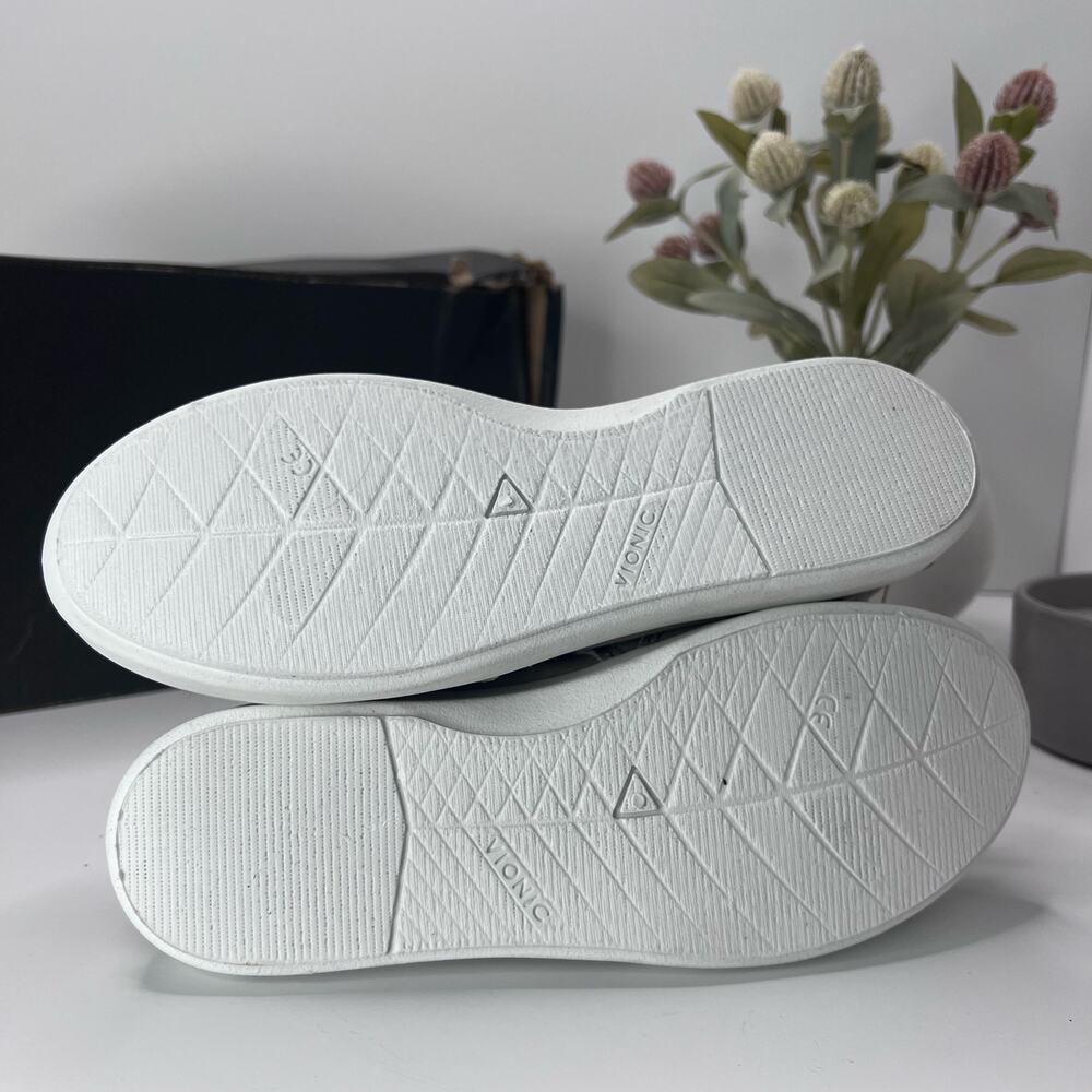 Vionic Beach Malibu Canvas Slip On Sneaker Comfort Shoes Gray Women's US 5 NWB - Picture 7 of 10